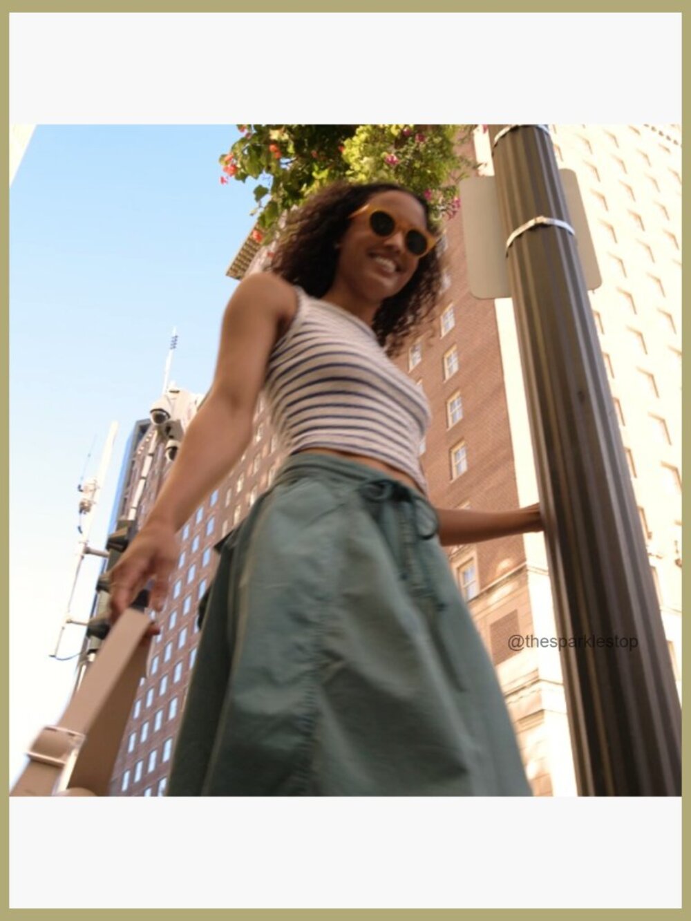 Low Top Fashion Sneakers with Faux Leather PU Upper and Recycled Materials - Picture 7 of 7